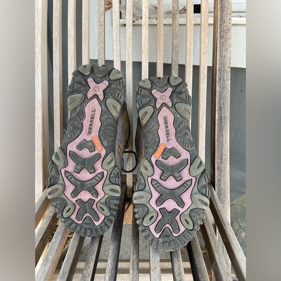 Merrell Waterproof Hiking Boots - Picture 4 of 5